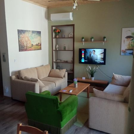 Gs Home Gythio Esterno foto