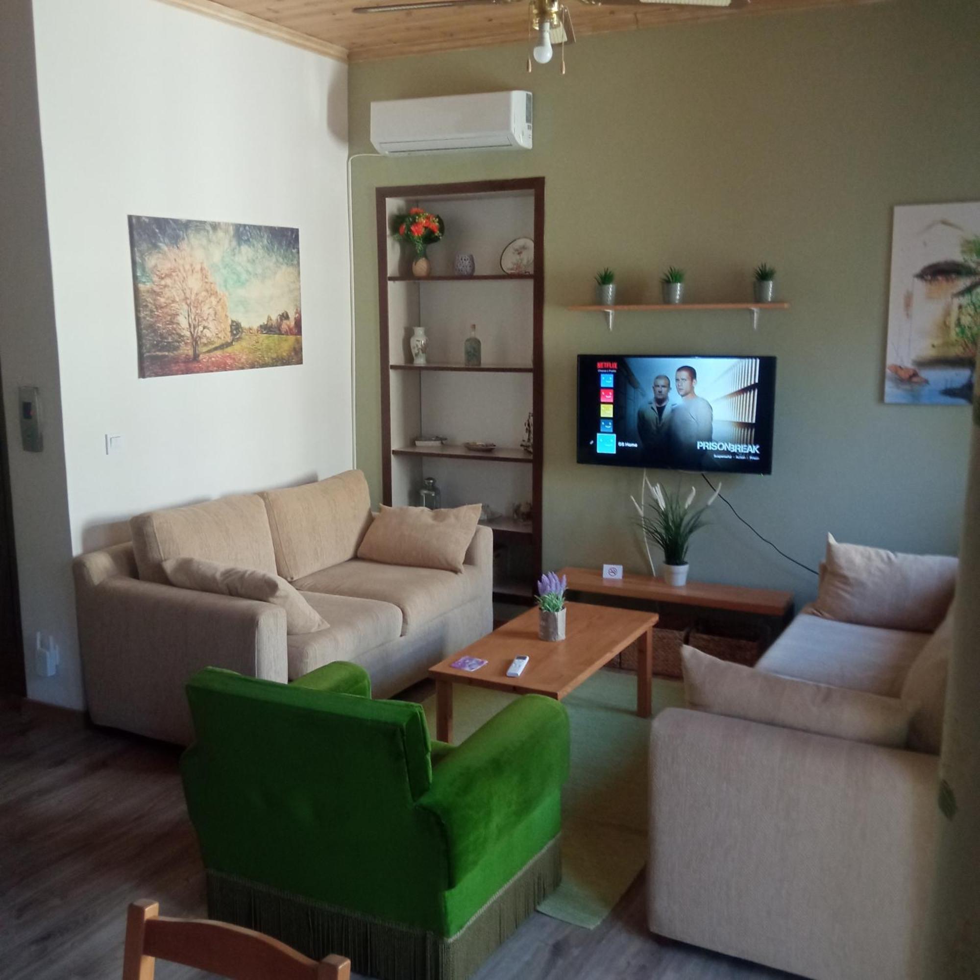 Gs Home Gythio Esterno foto