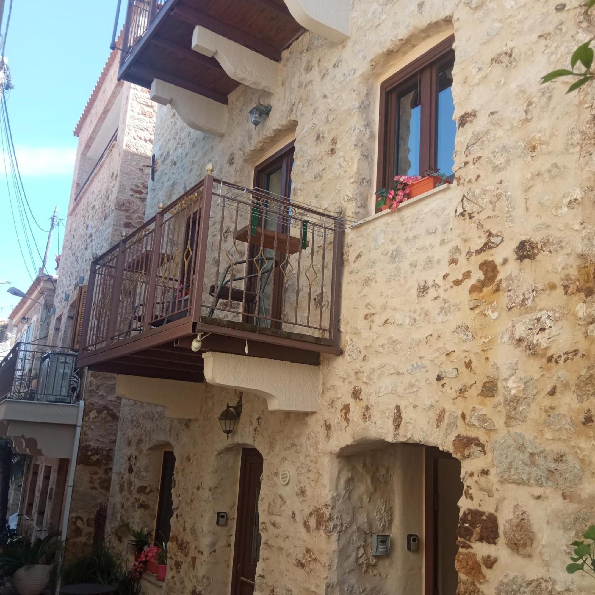 Gs Home Gythio Esterno foto
