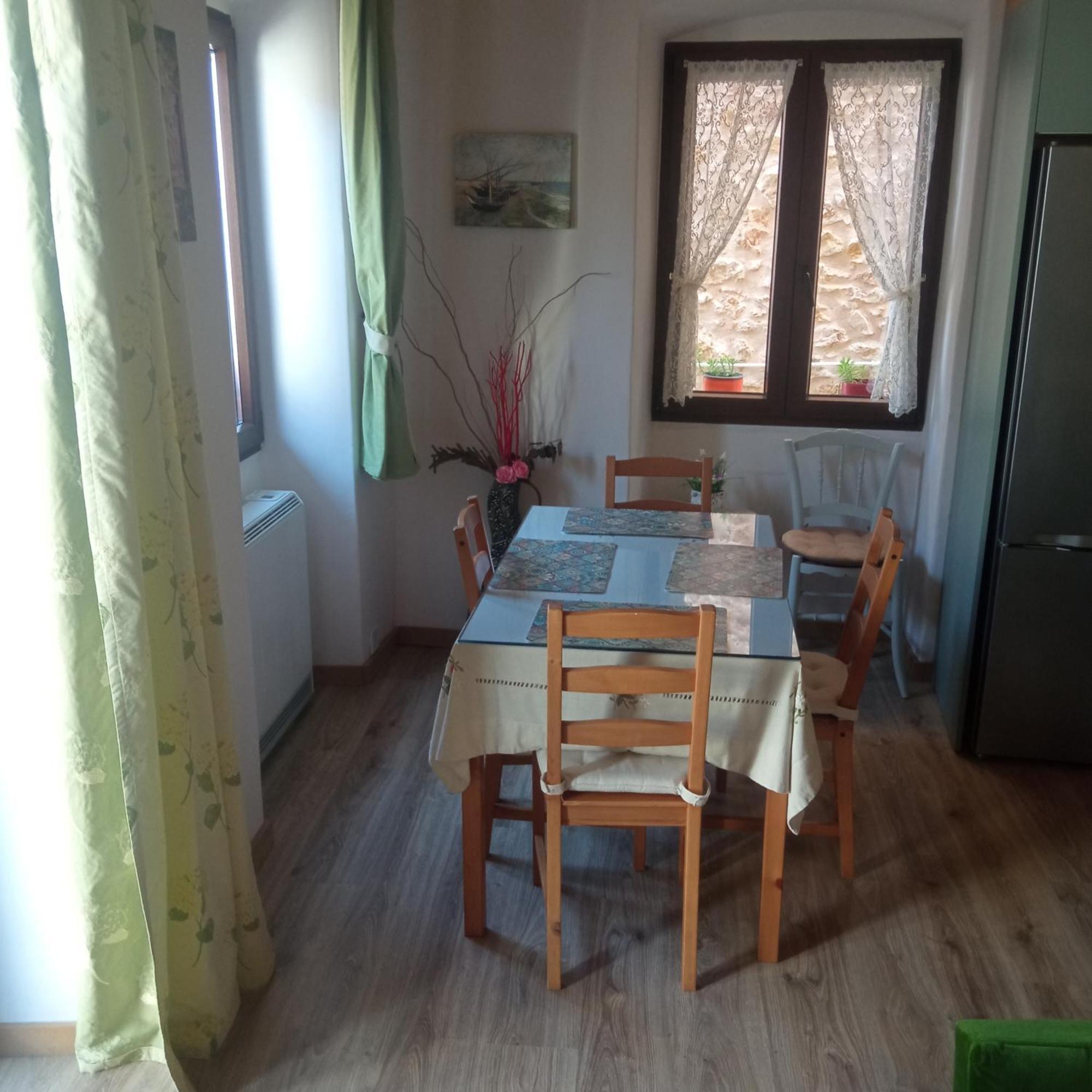 Gs Home Gythio Esterno foto